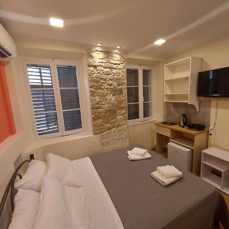 Corcyra Microflat In Old Town Apartamento Corfu  Exterior foto